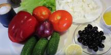 Graikiškos salotos - klasikinis žingsnis po žingsnio receptas