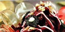 Beetroot salad with apples and curd sauce
