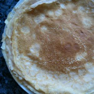 Palacinky so zmrzlinou a jahodami Ako správne zohriať palacinky s jahodami