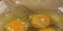 Cara membuat telur dadar yang sempurna