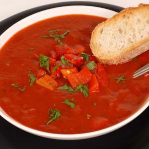 Gazpacho-Suppe – klassische hausgemachte Rezepte