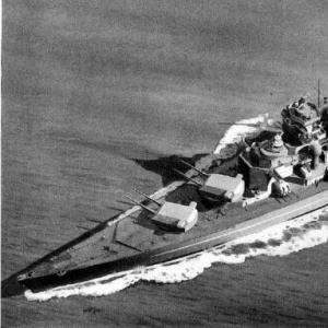 Tirpitz (pancernik) Niemieckie okręty z II wojny światowej Tirpitz