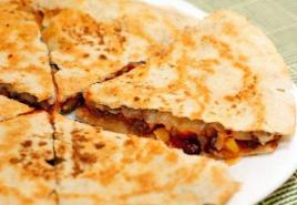 Ukusna tortilja sa mesom po klasičnom receptu Tortilja sa govedinom i povrćem